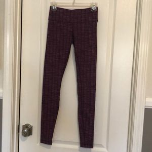 Lululemon Wunder Under Size 4